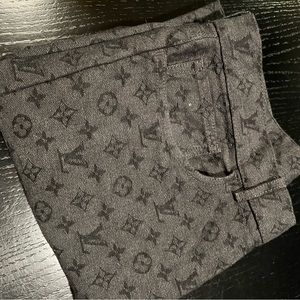 LV NBA collection size 34. Only wear 2 times